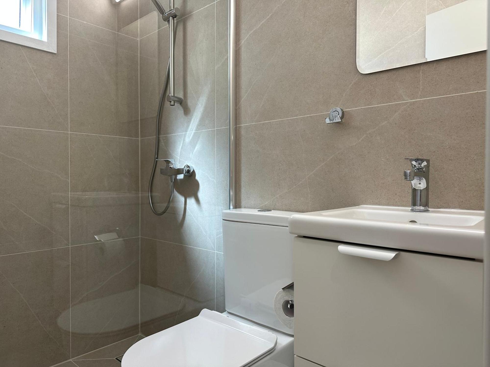 לרנקה Olivia Mackenzie 2 Bedroom Flat With Pool מראה חיצוני תמונה